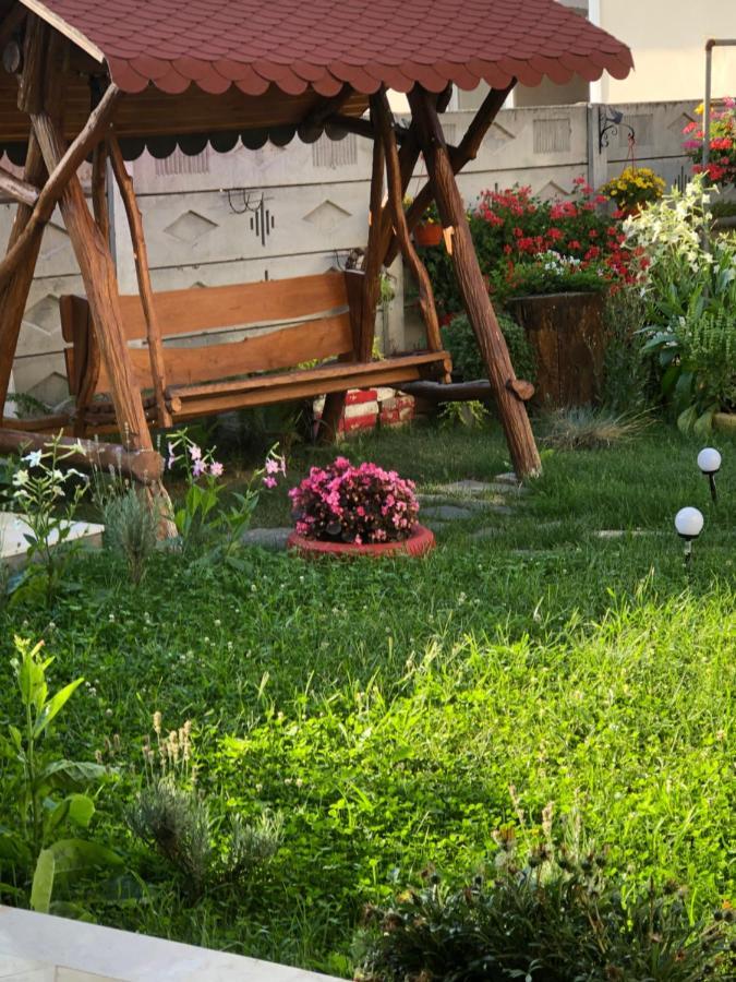 Apartamento Doi Bujori Alba Iulia Exterior foto